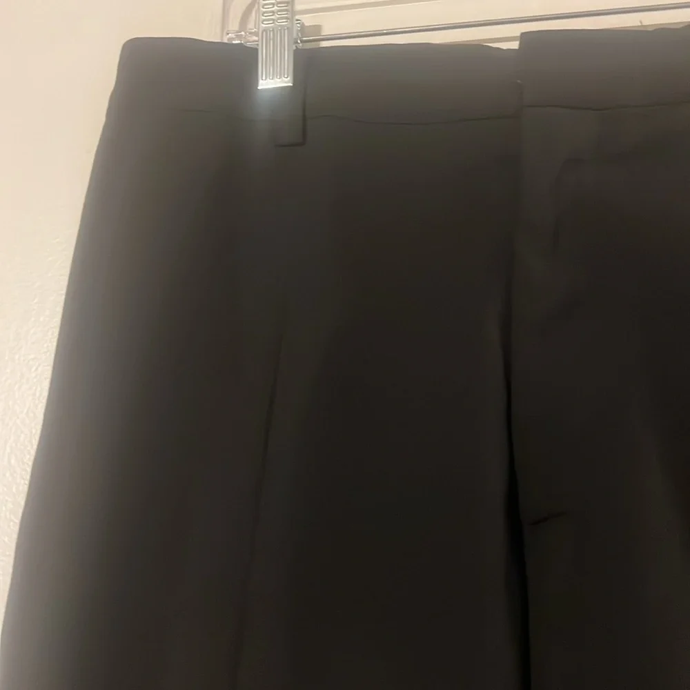 Banana Republic men’s black Gavin trousers